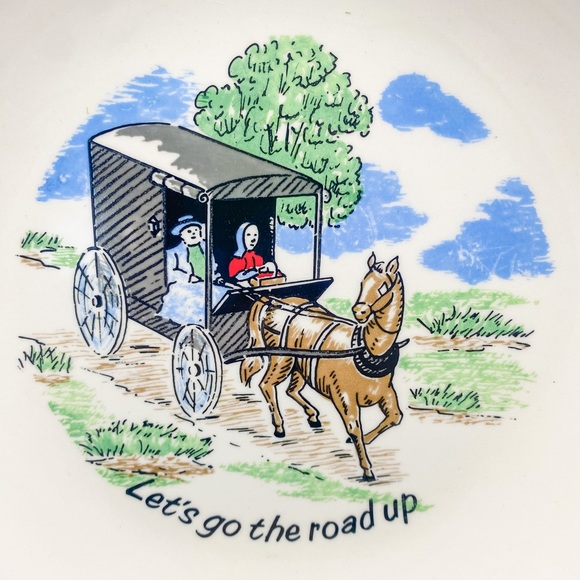 Vintage 1950s-1970s Hand-Painted Amish Horse & Buggy Souvenir Plate • PA Dutch - Picture 3 of 9